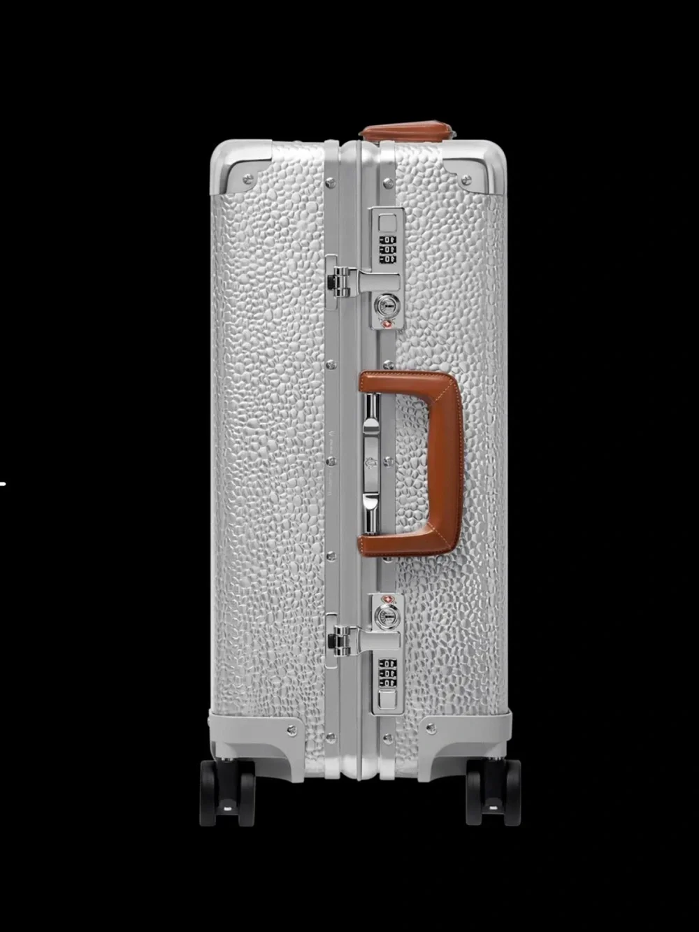 RIMOWA Hammerschlag Cabin | 9739001800 | Rare | Limited Edition, Only 1,898 NWT